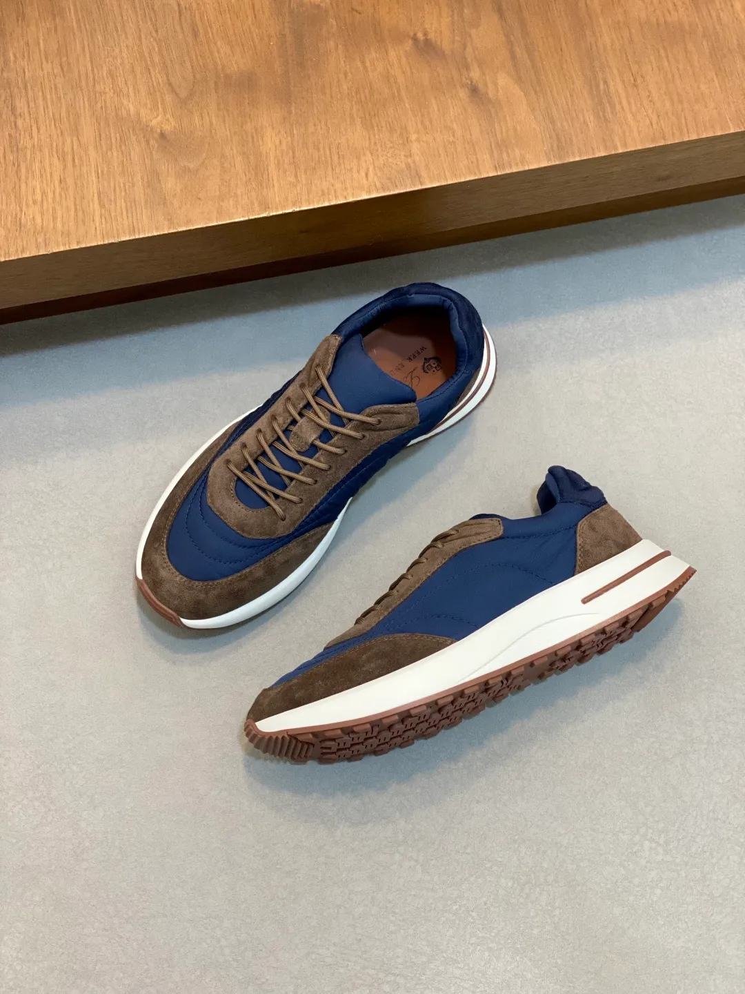 💰740 Loro Piana - Classic casual shoes, men's lace-up casual shoes and sneakers, high-quality lightweight and comfortable fabrics, suitable for outdoor leisure, the color scheme is young and energetic, and it looks great with sportswear or casual suits! Code number: 39-44 (38, 45, 46, can be customized